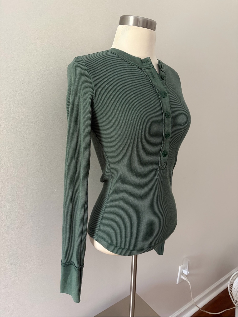 aerie Henley Essential Layering T-Shirt Ribbed Long-Sleeve Green S Cabincore - Picture 4 of 8